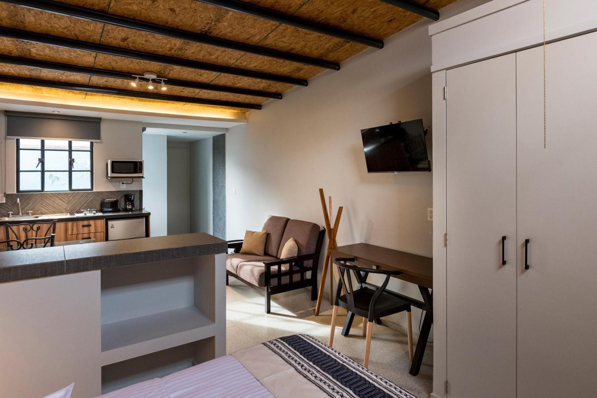 Casa Murmullos Γκουανταλαχάρα Εξωτερικό φωτογραφία